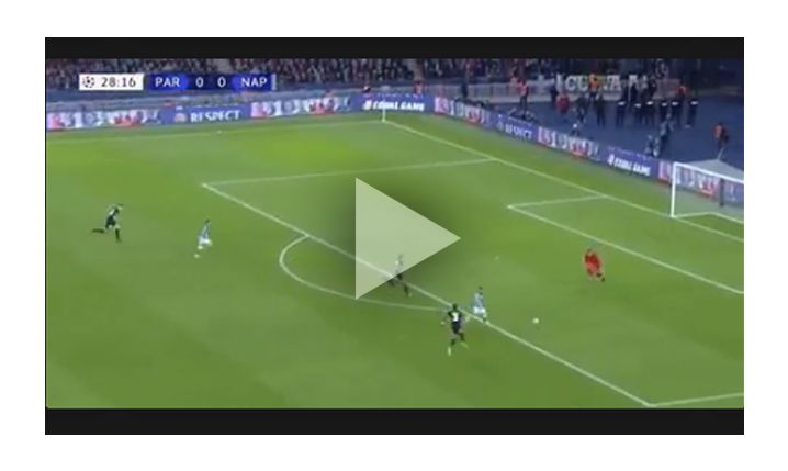 Insigne ŁADUJE GOLA z PSG na 1-0! [VIDEO]